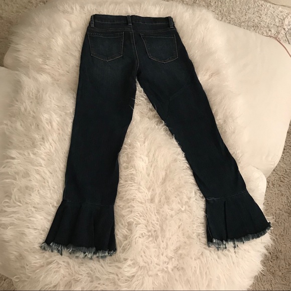 BLANK NYC SEXY AND DISTRESSED CROPPED JEANS 🤍✨ - Picture 6 of 9